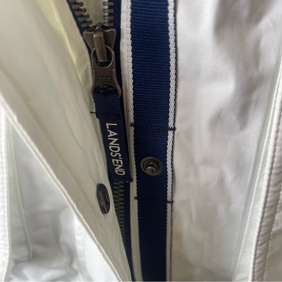 New Lands' End Women's Petite Expedition Down Winter Parka White S/P 6-8 - Picture 7 of 15